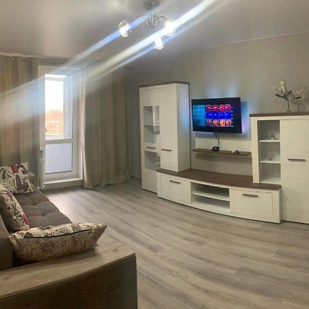 Lovely Brand New Apartment With 2 Rooms And Balcony Kišiněv Exteriér fotografie