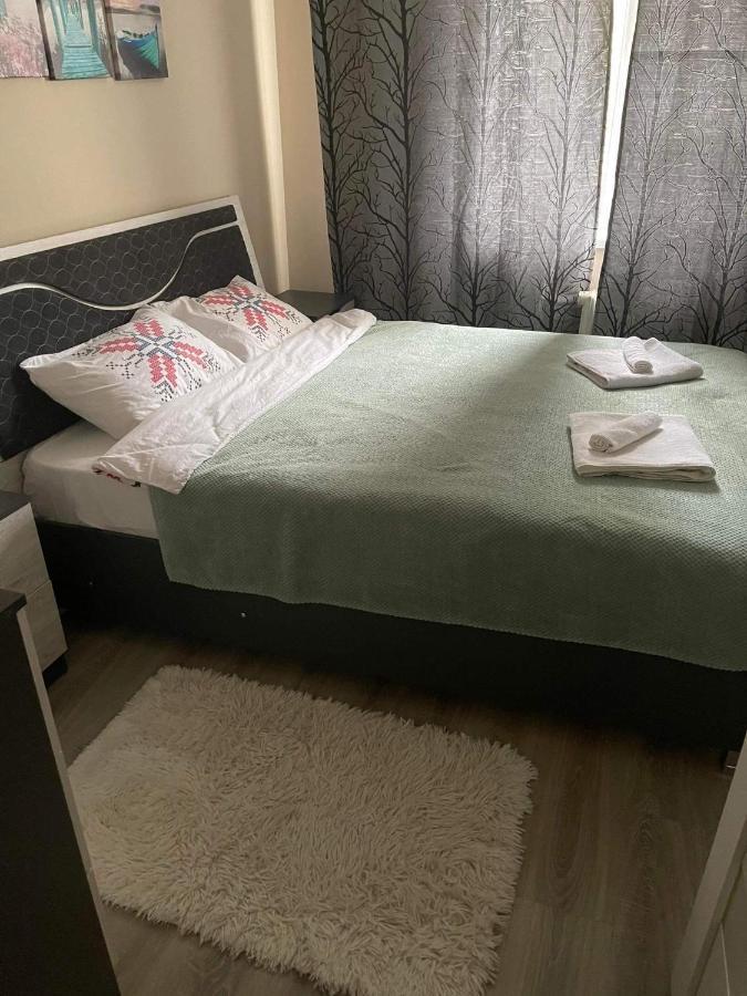 Lovely Brand New Apartment With 2 Rooms And Balcony Kišiněv Exteriér fotografie